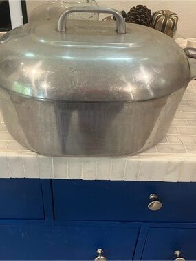 WAGNER WARE USA Sydney-O Magnalite 4248-P 5 QT Dutch Oven, Polished Aluminium